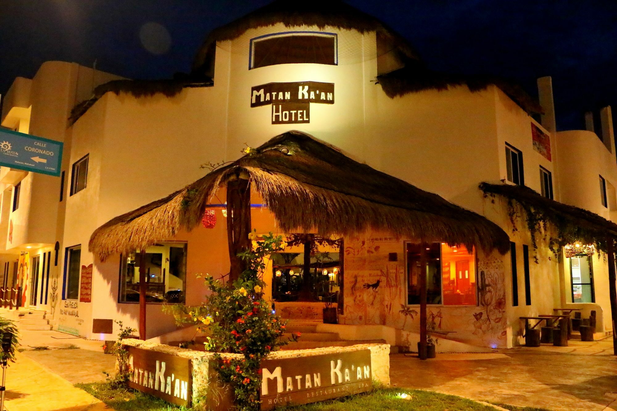 Matan Kaan Hotel Mahahual Exterior photo